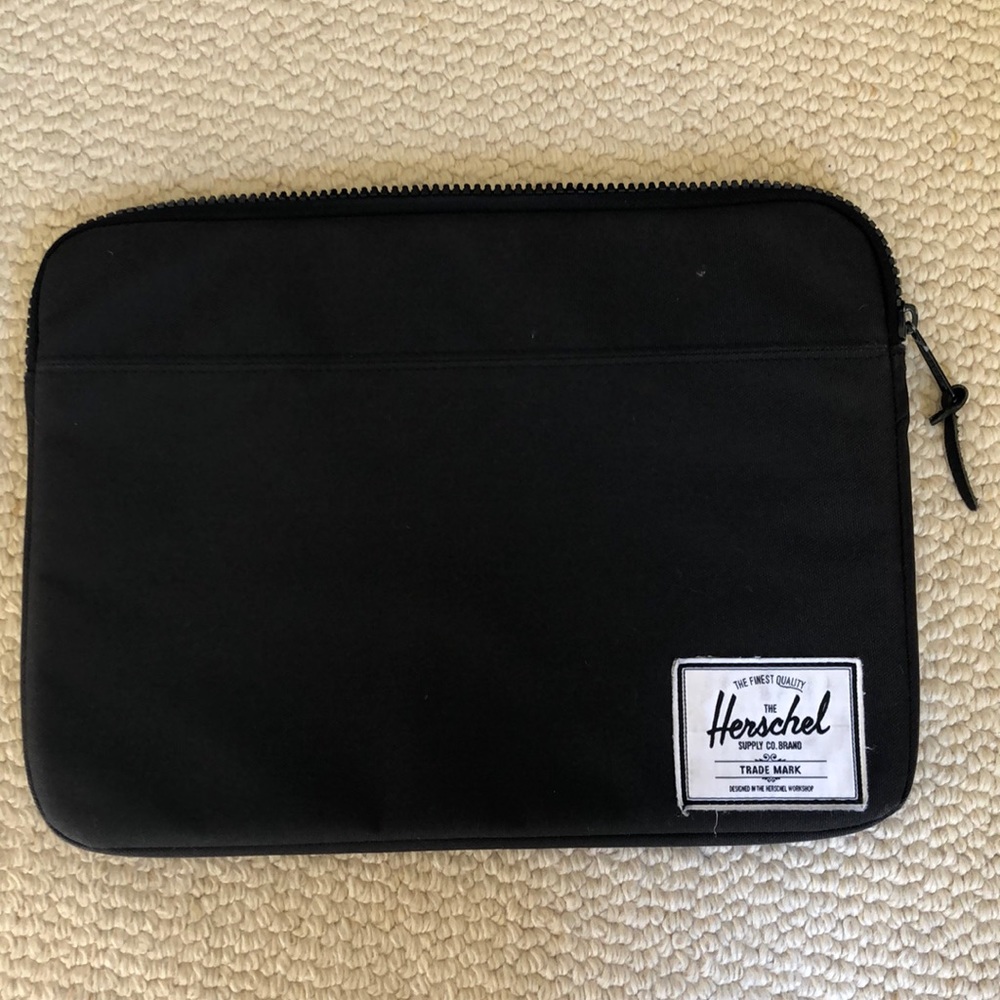 Herschel 13” Laptop case